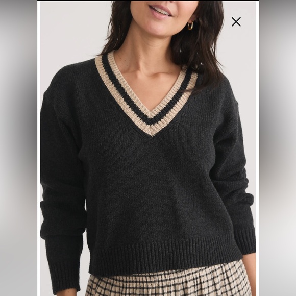 NWT Marine Layer Bella Cropped Wool and Cotton V Neck Sweater Faded Black XS - Picture 1 of 11